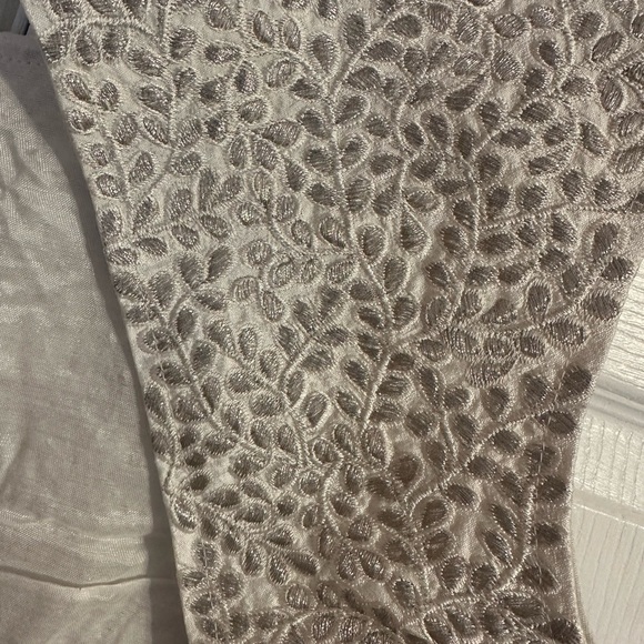 NWT Embroidered Net Pleated Lehenga in an Orange/Coral - Picture 7 of 12